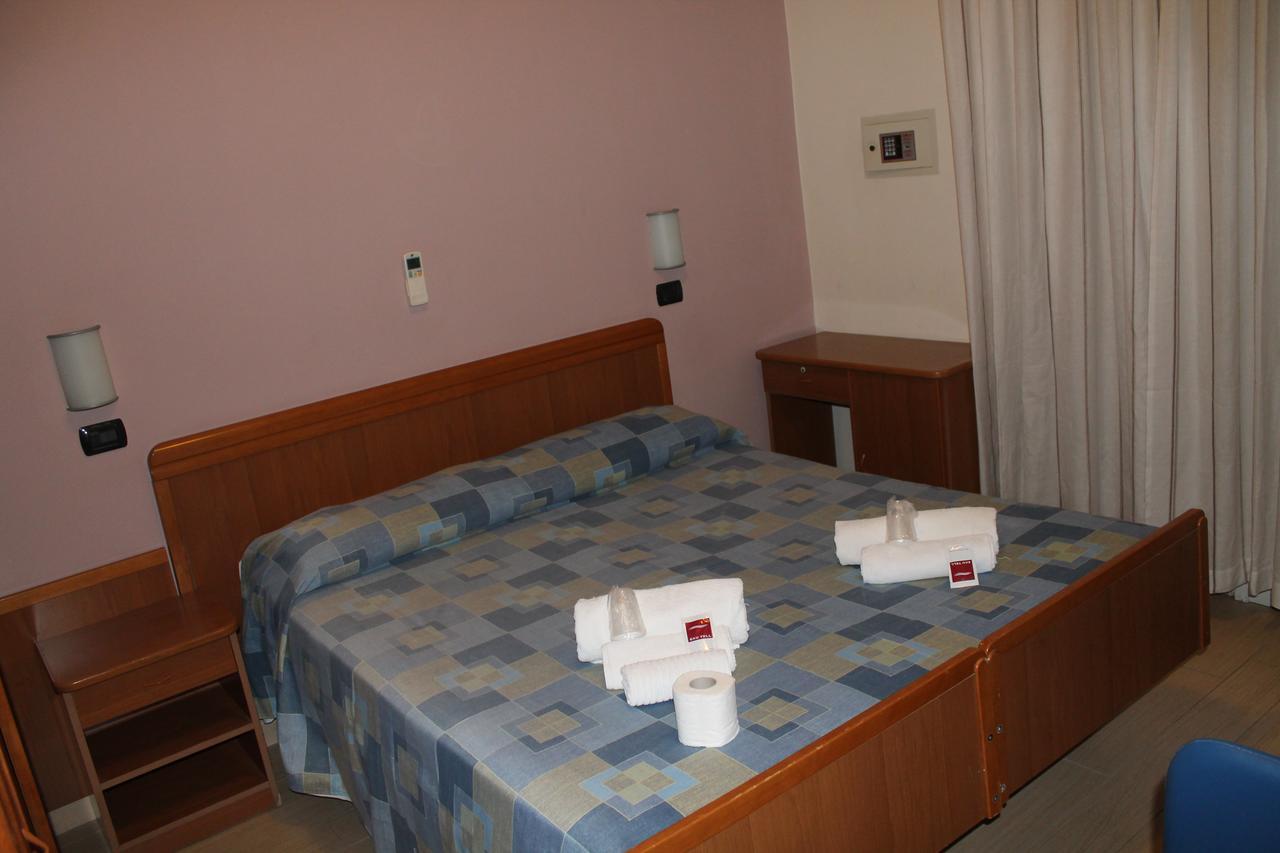 Hotel Oblio ريميني الغرفة الصورة