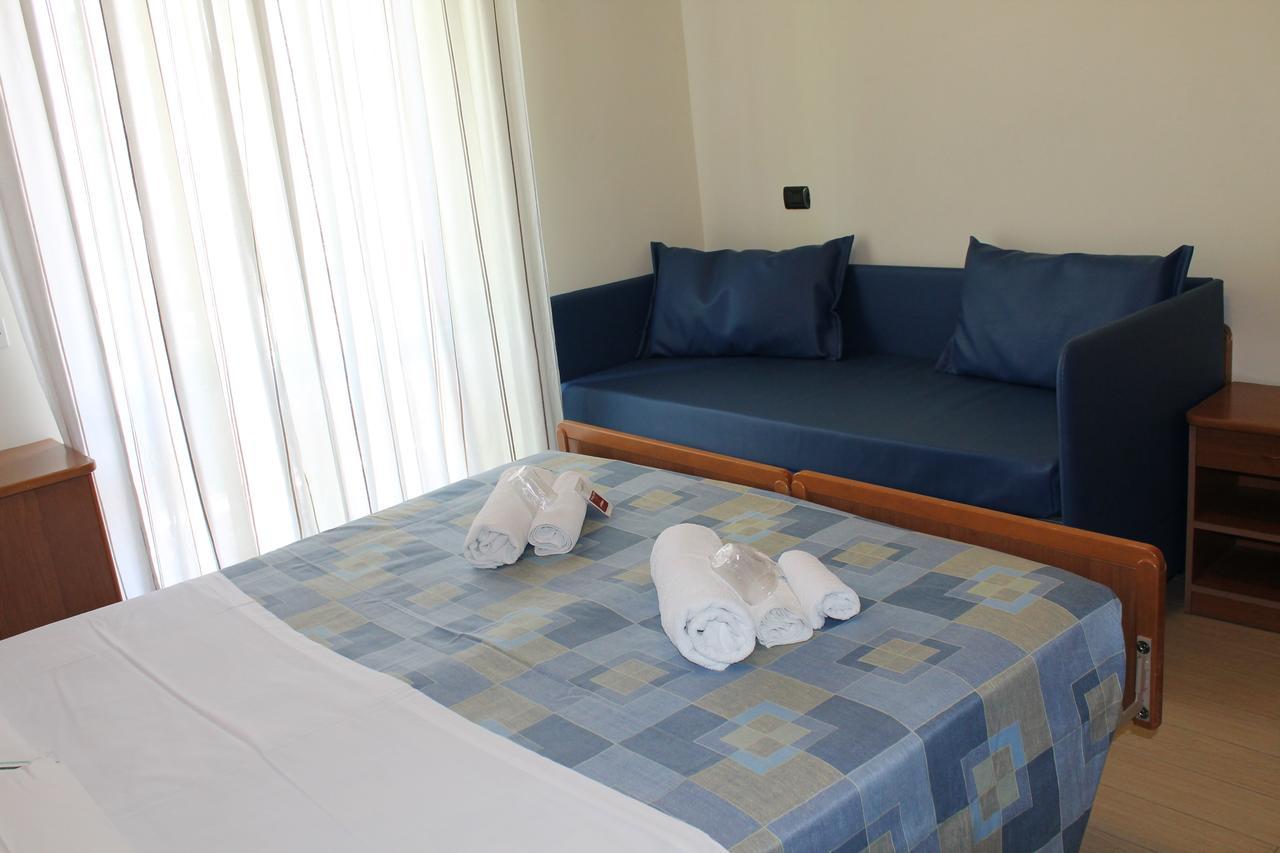 Hotel Oblio ريميني المظهر الخارجي الصورة