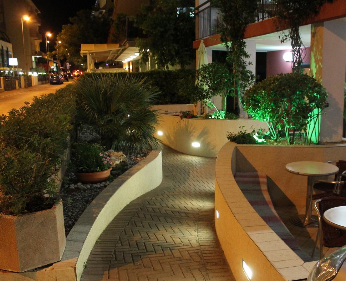 Hotel Oblio ريميني المظهر الخارجي الصورة